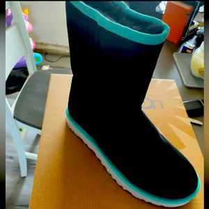 Black UGGs with blue trim
